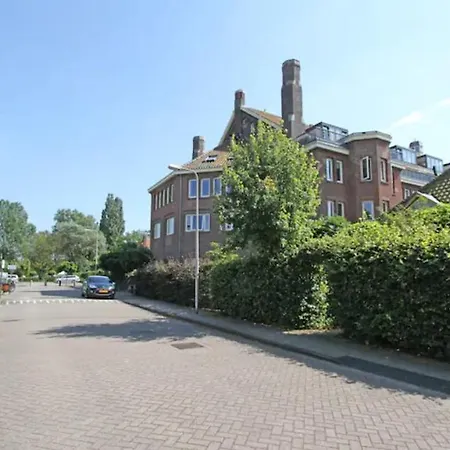 Breezehome Privatunterkunft Overveen